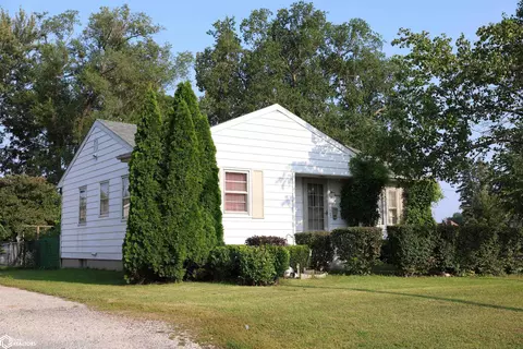 420 S Ferry St, Ottumwa, IA 52501