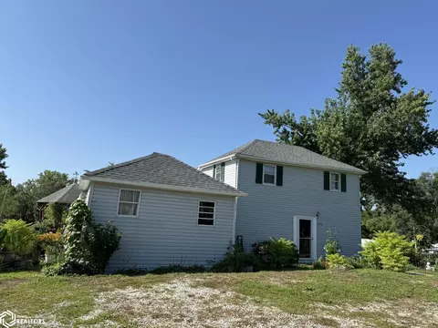 700 Sherman St, Woodburn, IA 50275