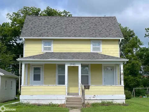 1531 Elm St, Grinnell, IA 50112