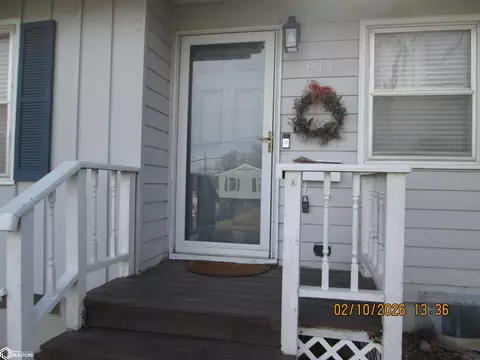 Exterior - 611 E 18th St, Atlantic, IA 50022 photo 4 of 7