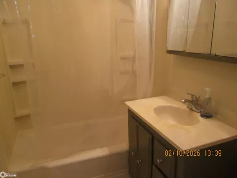 Bath - 611 E 18th St, Atlantic, IA 50022 photo 1 of 3