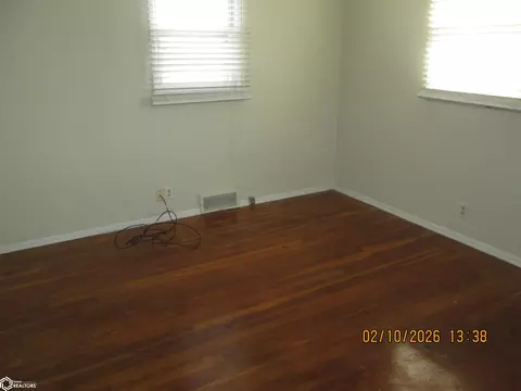 Bedroom - 611 E 18th St, Atlantic, IA 50022 photo 1 of 5