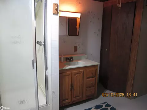Bath - 611 E 18th St, Atlantic, IA 50022 photo 3 of 3