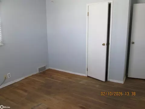 Bedroom - 611 E 18th St, Atlantic, IA 50022 photo 2 of 5