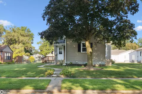 1409 S Leebrick St, Burlington, IA 52601