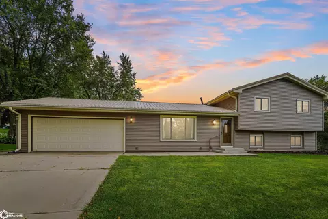 209 Wilson St, Laurel, IA 50141