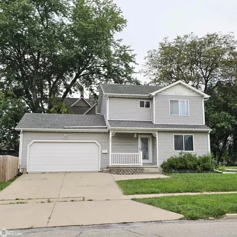 101 4th Ave W, Oskaloosa, IA 52577