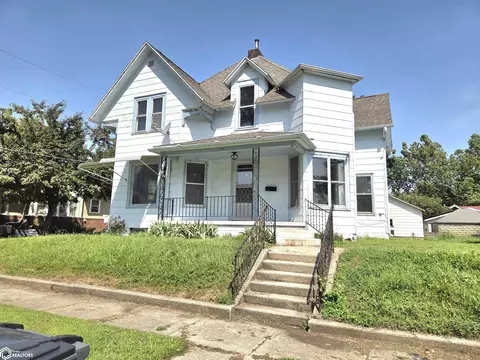 1110 16th Ave, Eldora, IA 50627