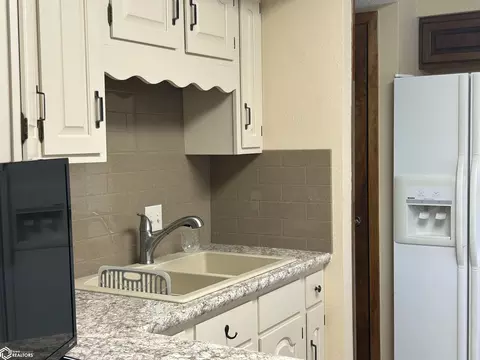 204 E 22nd St #7, Atlantic, IA 50022 photo 5