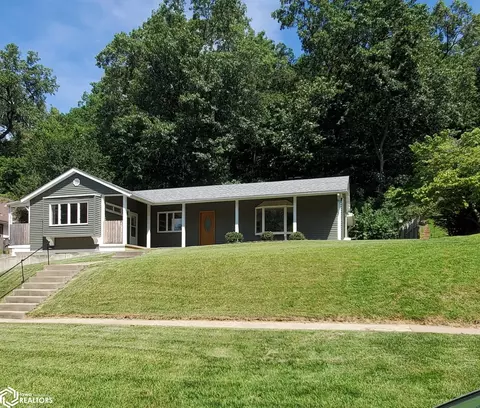 1333 Ave B, Fort Madison, IA 52627