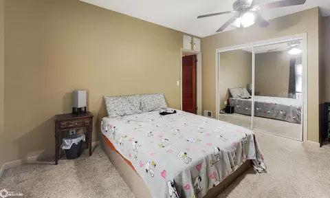Bedroom - 409 5th St SW, Hampton, IA 50441 photo 6 of 6