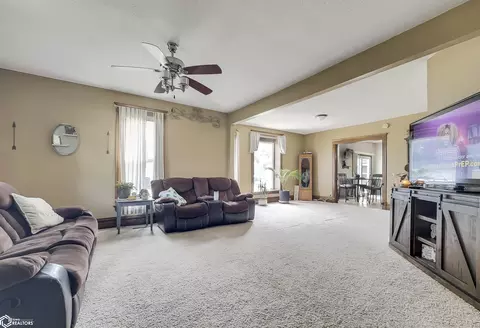 Living - 409 5th St SW, Hampton, IA 50441 photo 3 of 3
