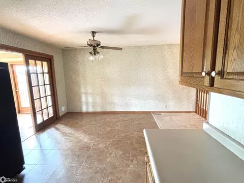 Dining - 509 E Walnut St, Conrad, IA 50621 photo 1 of 1