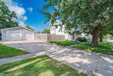 415 2nd St, Boone, IA 50036