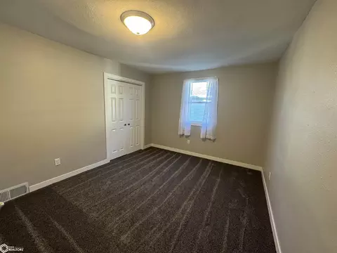 Bedroom - 501 E Fair St, Centerville, IA 52544 photo 4 of 11