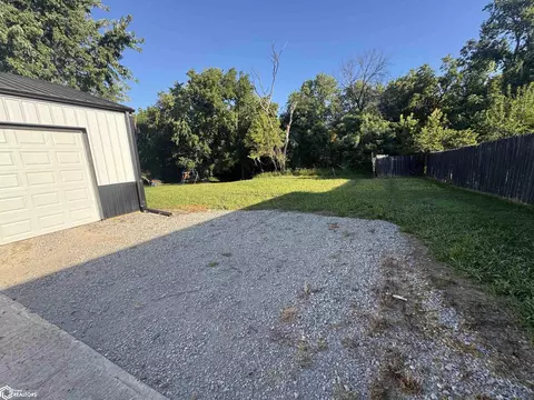 Exterior - 501 E Fair St, Centerville, IA 52544 photo 4 of 5