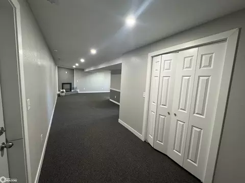 Entry Way - 501 E Fair St, Centerville, IA 52544 photo 3 of 3