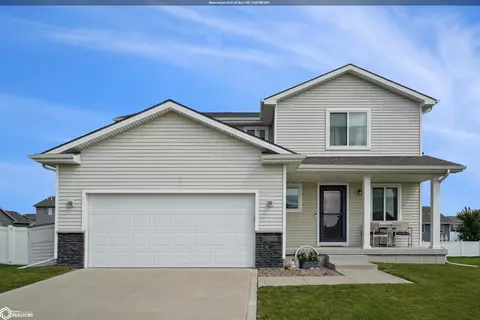 2714 NW 23rd St, Ankeny, IA 50023