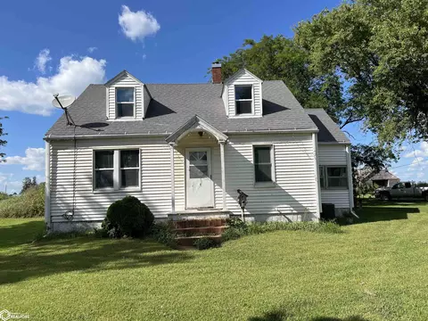 2809 265th St, Lenox, IA 50851