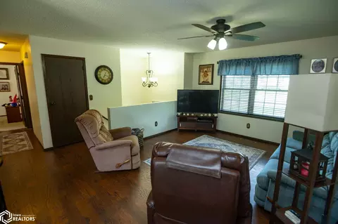 Living - 206 Selma St, Eldon, IA 52554 photo 3 of 3