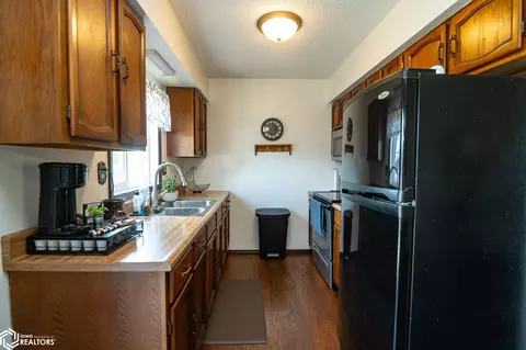 Kitchen - 206 Selma St, Eldon, IA 52554 photo 1 of 3