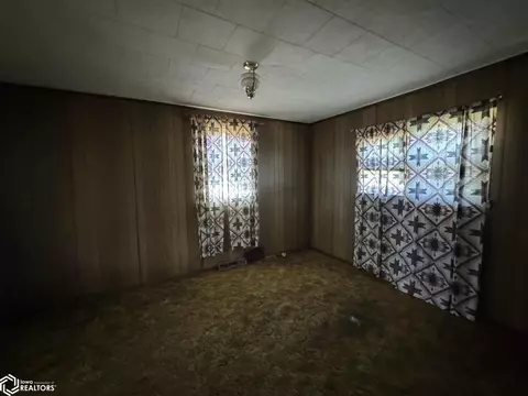 Bedroom - 204 Vine, Cincinnati, IA 52549 photo 1 of 1