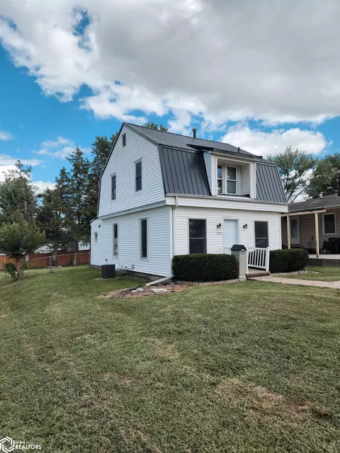 2540 Kenwood St, Ottumwa, IA 52501
