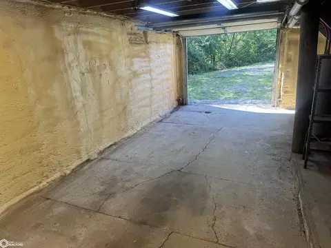 Exterior - 1203 S Main St, Leon, IA 50144 photo 5 of 7