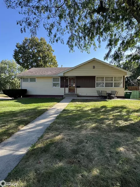 1007 N Maple St, Creston, IA 50801
