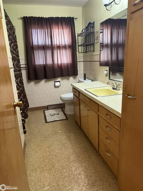 1007 N Maple St, Creston, IA 50801 photo 13