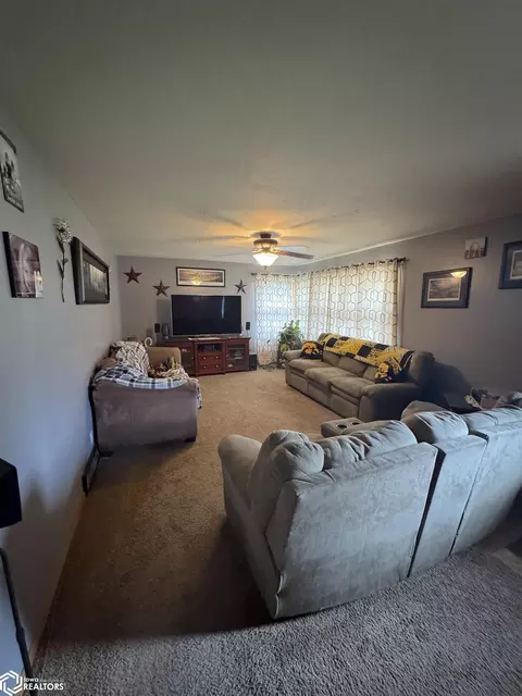 1007 N Maple St, Creston, IA 50801 photo 5