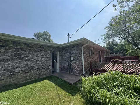 3 Mishawaka Ter, Keokuk, IA 52632