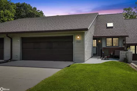 502 Southwoods Dr, Nevada, IA 50201