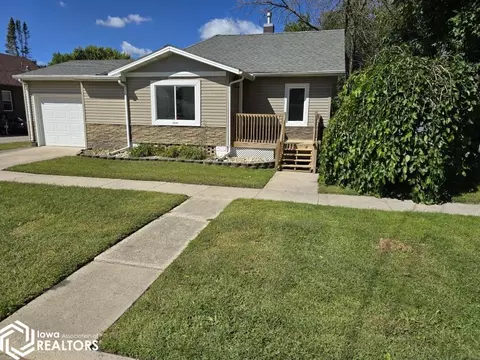 1100 2nd Ave S, Clear Lake, IA 50428