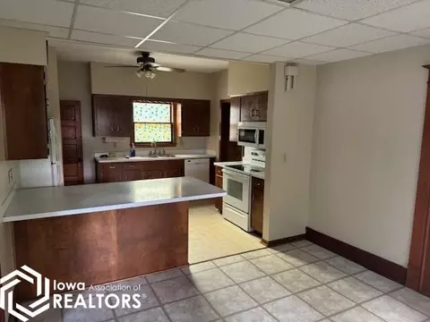 1024 E Mcgregor St, Algona, IA 50511 photo 3
