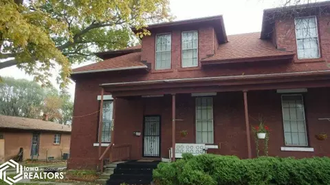 232 Curran St, Burlington, IA 52601