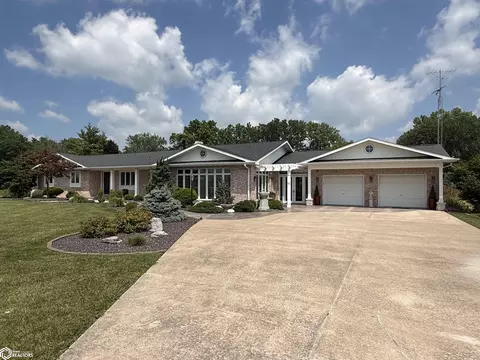 1684 345th Ave, Wever, IA 52658