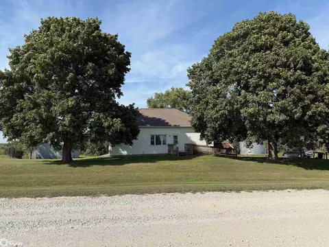 2905 200th St, Prescott, IA 50859