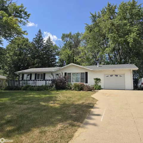2201 Edmundson Dr, Oskaloosa, IA 52577