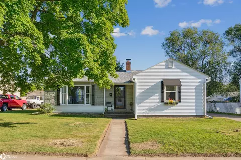 45 Richards Dr, Fort Madison, IA 52627