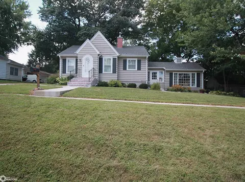 613 S 18th St, Clarinda, IA 51632