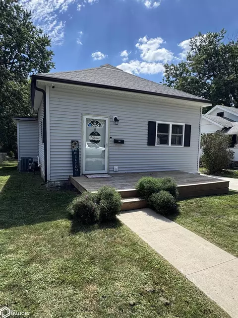 302 W Seneca St, Creston, IA 50801