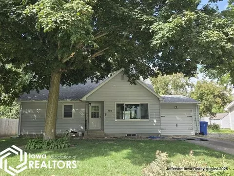 704 W South St, Jefferson, IA 50129