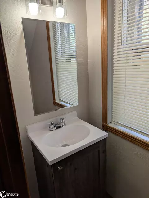 206 Oleson Ave, Bode, IA 50519 photo 22