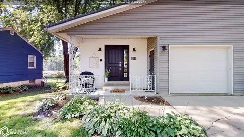203 B 26th Ave S, Clear Lake, IA 50428