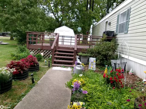 826 Quiet Hbr #36, Creston, IA 50801