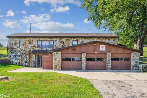 2506 Fremont St, Marshalltown, IA 50158