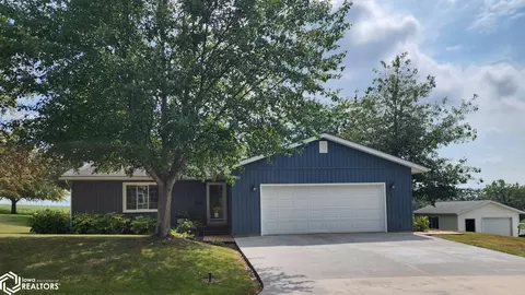 403 W 4th, Wayland, IA 52654