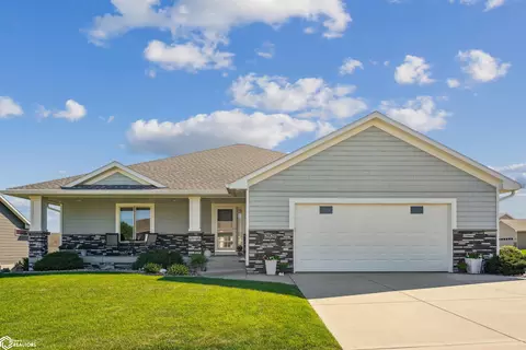 2920 Jackie Ter, Marshalltown, IA 50158