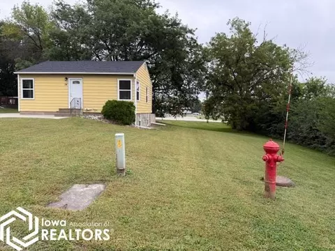 34 Rainbow Dr, Humboldt, IA 50548